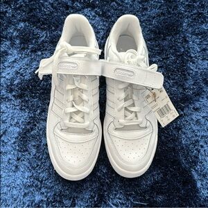 Adidas Forum Low Sneakers